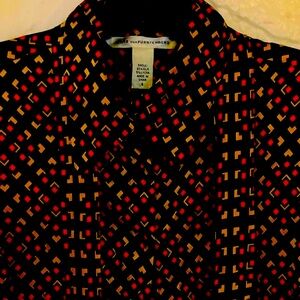 Diane von Furstenburg silk blouse with bow Size 6 Vintage never worn